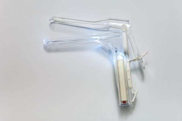Single-use graves speculum LED